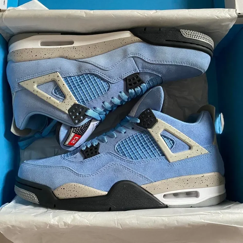 Jordan 4 retro University blue - size 11 M / 12.5 W US / 44 EU